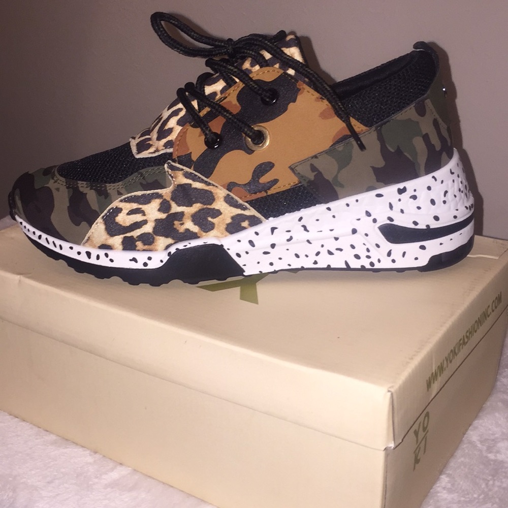 Camo Print Low Top Sneakers